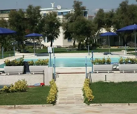 Hotel Alle Tamerici 4*
